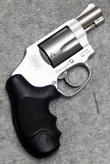 Smith & Wesson ~ M642-2 Airweight ~ .38 Special. - 1 of 2