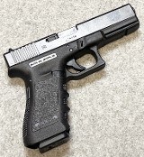 Glock ~ 17 Gen 3 ~ 9 mm Luger. - 1 of 2