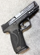 Smith & Wesson ~ M&P40 2.0 ~ .40 S&W.