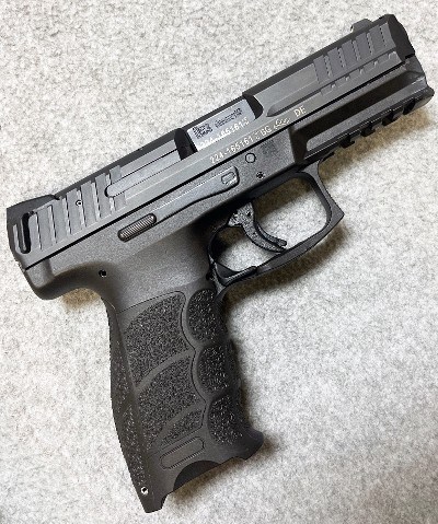 Heckler & Koch ~ VP9 ~ 9 mm Luger.
