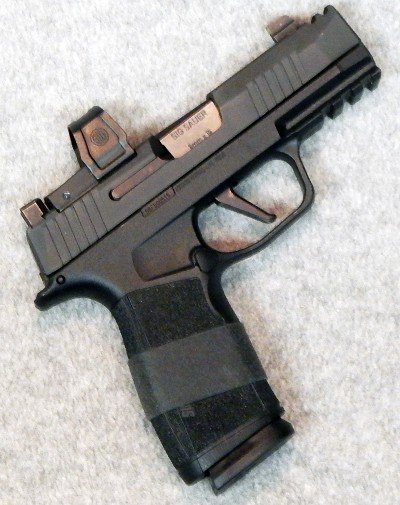 SIG Sauer ~ P365 X-Macro ~ 9 mm Luger.