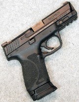 Smith & Wesson ~ M&P40 Compact 2.0 ~ .40 S&W. - Image 1 of 2