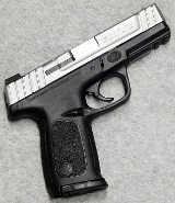 Smith & Wesson ~ SD9VE ~ 9 mm Luger. - Image 1 of 2