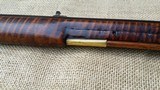 FINE ANTIQUE SOUTHERN FULLSTOCK BLACK POWDER RIFLE CURLY TIGER MAPLE PEWTER NOSE INLAY BEARDEN ATTRIB TENNESSEE KENTUCKY LONGRIFLE MUZZLELOADER - 9 of 15