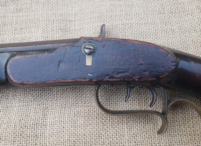 ANTIQUE INCISE CARVED .45 FULLSTOCK BLACK POWDER MUZZLELOADER READING / BERKS COUNTY (?) PENNSYLVANIA KENTUCKY LONGRIFLE RIFLE - Image 9 of 15