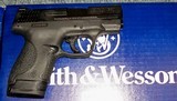 Smith & Wesson M&P SHIELD .9mm. Cal. - 1 of 2