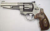 Smith & Wesson Model 627-5
PERFORMACCE CENTER 8 SHOT .357 Mag. - 6 of 6
