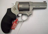 Taurus model 856.38 Spl. Cal. - 1 of 2