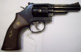 Smith & Wesson Model 19-9
CLASSIC
.357 Magnum Cal. - 2 of 3