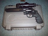 Smith & Wesson Performance Center 629 - 3 of 4