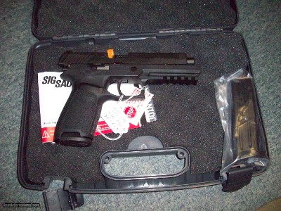 Sig Sauer P320
FULL SIZE