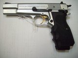 Browning Hi Power 9mm. - 3 of 4