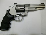 Smith & Wesson Model 627-6 PERFORMANCE CENTER - 2 of 4