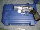 Smith & Wesson Model 686 PLUS DELUXE .357 Mag.