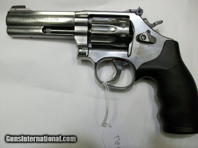 Smith & Wesson 617
.22 Cal. 10 SHOT