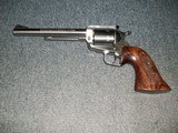 Ruger Super Blackhawk
.44 MAGNUM - 2 of 3