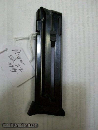Ruger SR 22 mag.