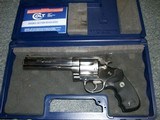 Colt Anaconda 44 MAGNUM - 1 of 4