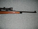 Remington 700 Deluxe
LEFT HAND - 3 of 5