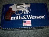 Smith & Wesson 642 Airweight .38 Spl. - 2 of 3