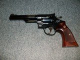 Smith & Wesson 25-2 (1955TARGET MODEL) - 2 of 10