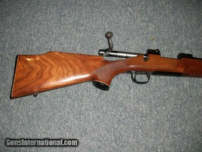 Remington 700 VARMINT
. 243 Cal.