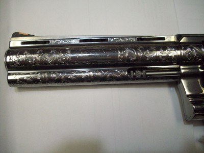 Colt Anaconda ENGRAVED .44 MAGNUM - Image 4 of 6