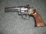 Smith & Wesson 686-4
.357 MAG. - 1 of 2