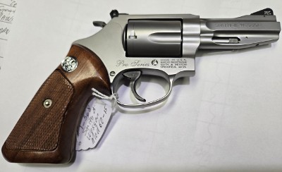 Smith & Wesson Model 60-5 PRO SERIES 357 Magnum. - Image 2 of 6