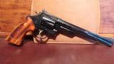 Smith & Wesson
29-2
.44 Mag
- 3 of 4