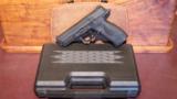 Smith & Wesson M&P 40 .40 S&W - 1 of 4
