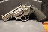 Smith & Wesson 686-6 .357 Mag - 1 of 4