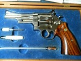 Smith Wesson MODEL 27 2
5" Barrel