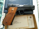 Smith Wesson Model 39-2 AS new in original box!! - 4 of 13