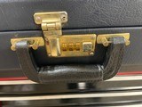 Vintage 80's Weatherby Rifle Case - 3 of 9