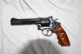 Smith & Wessen 32 Magnum Model 15-4 - 1 of 3