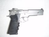 Smith & Wesson Model 4506 45 ACP - 2 of 4