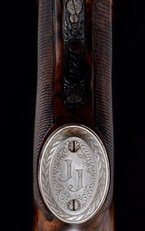 Stunning Beretta S04 12ga with 30" Brls, Exhibition wood- Sauzogui engraved - with case! - 7 of 14