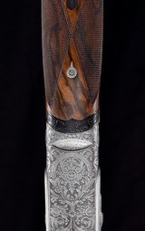 Stunning Beretta S04 12ga with 30" Brls, Exhibition wood- Sauzogui engraved - with case! - 6 of 14