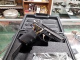SIG SAUER P229 40S@W - 1 of 2