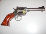 RUGER SINGLE SIX
- 1 of 3