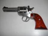 RUGER SINGLE SIX
- 2 of 3