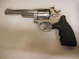 SMITH & WESSON 66-5 - 2 of 4