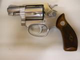 SMITH AND WESSON MODEL 60 - 1 of 3