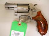 SMITH AND WESSON LADY SMITH - 1 of 2