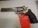 SMITH AND WESSON MODEL 617-6 .22LR
- 1 of 2