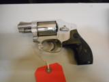 SMITH AND WESSON 642-2 - 1 of 2