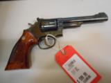 SMITH AND WESSON MODEL 19-5 357MAG
- 2 of 2