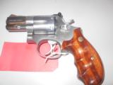 SMITH AND WESSON 686-1 357MAG- 1 of 2