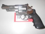 SMITH AND WESSON 625-7 45LC
- 1 of 3